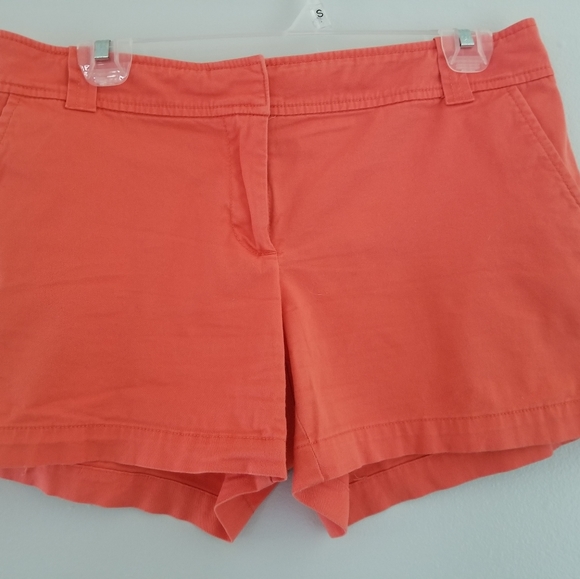 Fun orange shorts - Picture 3 of 4